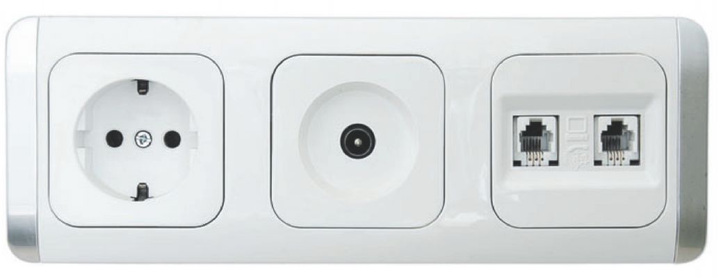 �������